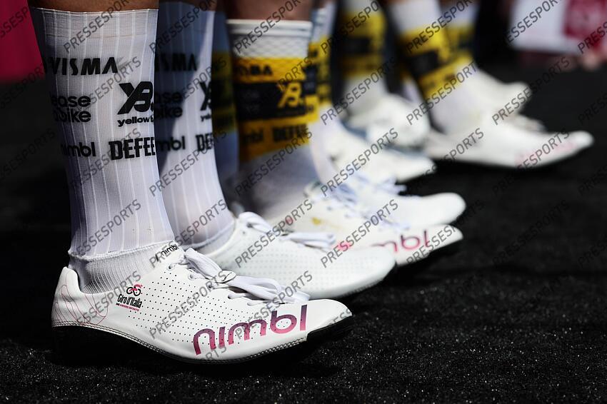 Giro d’Italia 2025 - 108th Edition - 11th stage Viareggio - Castelnovo ne' Monti 186 km - 21/05/2025 - Team Visma - Lease a Bike - photo Luca Bettini/SprintCyclingAgency©2025 VIAREGGIO/CASTELNOVO NE' MONTI 