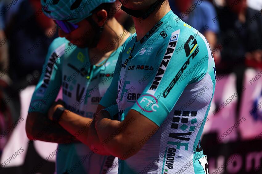 Giro d’Italia 2025 - 108th Edition - 11th stage Viareggio - Castelnovo ne' Monti 186 km - 21/05/2025 - VF Group - Bardiani CSF - Faizane' - photo Luca Bettini/SprintCyclingAgency©2025 VIAREGGIO/CASTELNOVO NE' MONTI 