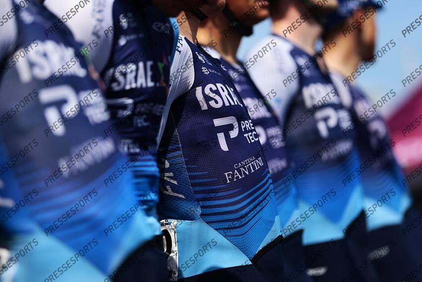 Giro d’Italia 2025 - 108th Edition - 11th stage Viareggio - Castelnovo ne' Monti 186 km - 21/05/2025 - Israel - Premier Tech - photo Luca Bettini/SprintCyclingAgency©2025 VIAREGGIO/CASTELNOVO NE' MONTI 