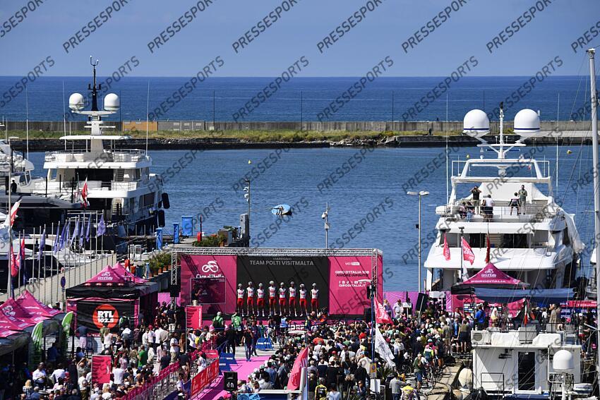 Giro d’Italia 2025 - 108th Edition - 11th stage Viareggio - Castelnovo ne' Monti 186 km - 21/05/2025 - Team Polti VisitMalta - photo Tommaso Pelagalli/SprintCyclingAgency©2025 VIAREGGIO/CASTELNOVO NE' MONTI 