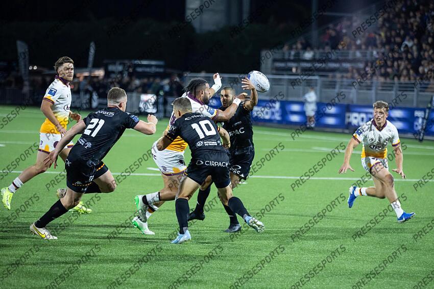 RUGBY / PRO D2 / BARRAGES / 22/05/2025 / PROVENCE RUGBY vs SU SOYAUX ANGOULEME / masibaka (alexander) à la passe AIX-EN-PROVENCE-SOYAUX-ANGOULEME (49-22) 