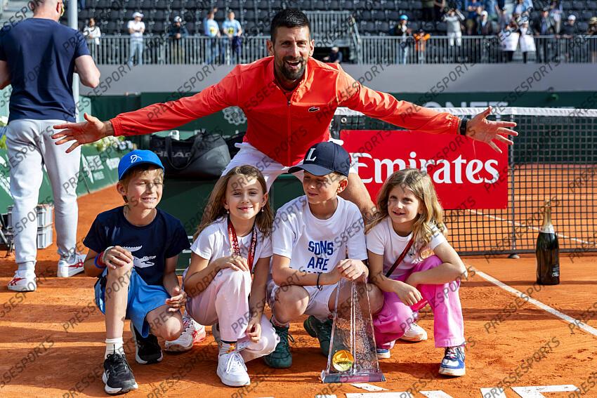 19.05.2025; Genf; Tennis ATP 250 - Geneva Open 2025 - Final; Novak Djokovic (SRB) mit seiner Famillien (Pascal Muller/freshfocus) GENEVA OPEN FINALE 