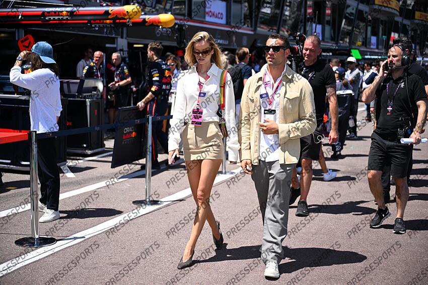aasen (frida) chiabra (tommaso) GP DE MONACO mannequin norvegienne homme d'affaires italien 