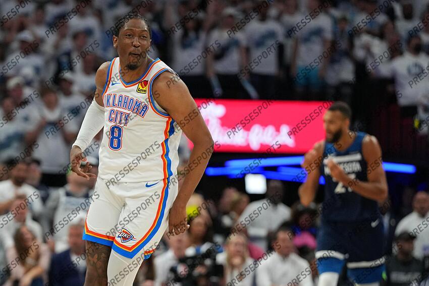 May 26, 2025; Minneapolis, Minnesota, USA; Oklahoma City Thunder forward Jalen Williams (8) reacts against the Minnesota Timberwolves in the second half during game four of the western conference finals for the 2025 NBA Playoffs at Target Center. Mandatory Credit: Jesse Johnson-Imagn Images NBA: Playoffs-Oklahoma City Thunder at Minnesota Timberwolves 