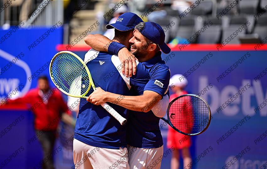 Schlussjubel, v.l. Andrea Vavassori, Simone Bolelli (Italien) Hamburg, 24.05.2025, Tennis, Bitpanda Hamburg Open 2025, ATP 500, Herren Doppel, Finale HAMBOURG OPEN 