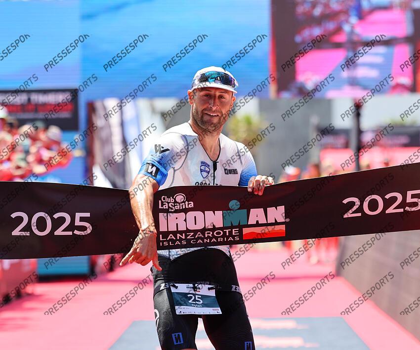 victoire du français Dylan Magnien sur l'Iron Man de Lanzarote en 8h27 IRONMAN LANZAROTE 