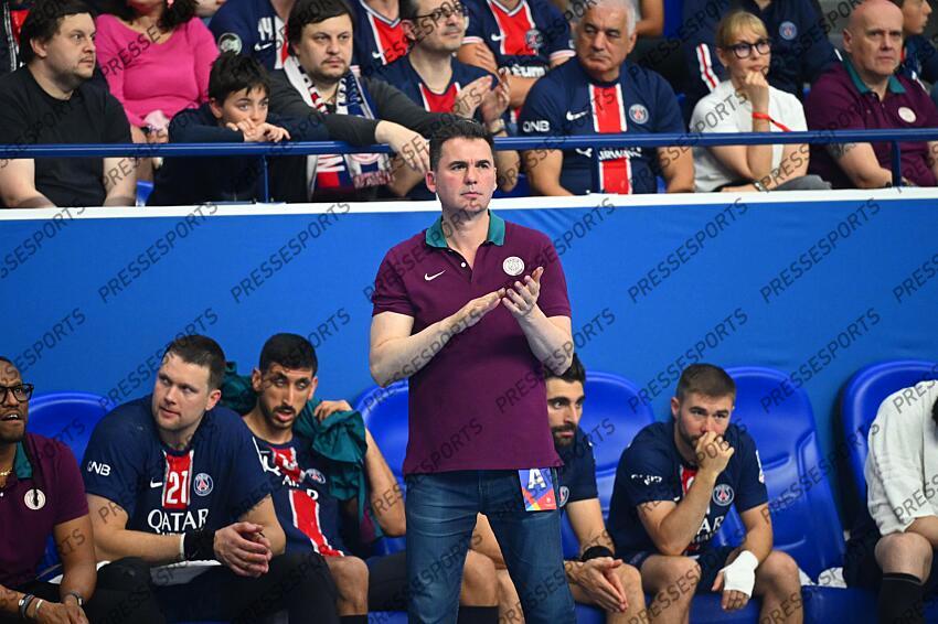 gonzalez (raul) PSG HANDBALL-CHAMBERY (30-23) 