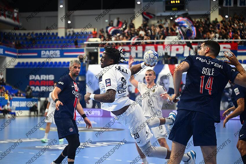 abdebreiman (yanis) sole sala (ferran) PSG HANDBALL-CHAMBERY (30-23) 