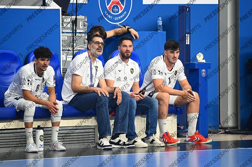 richert (benjamin) asier (antonio marcos) planchet (raphael) vergely (adrien) PSG HANDBALL-CHAMBERY (30-23) 