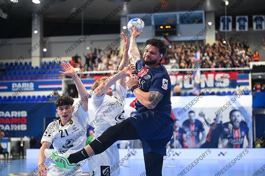 peyronnet (emilien) tomasek (adam) prandi (elohim) PSG HANDBALL-CHAMBERY (30-23) 