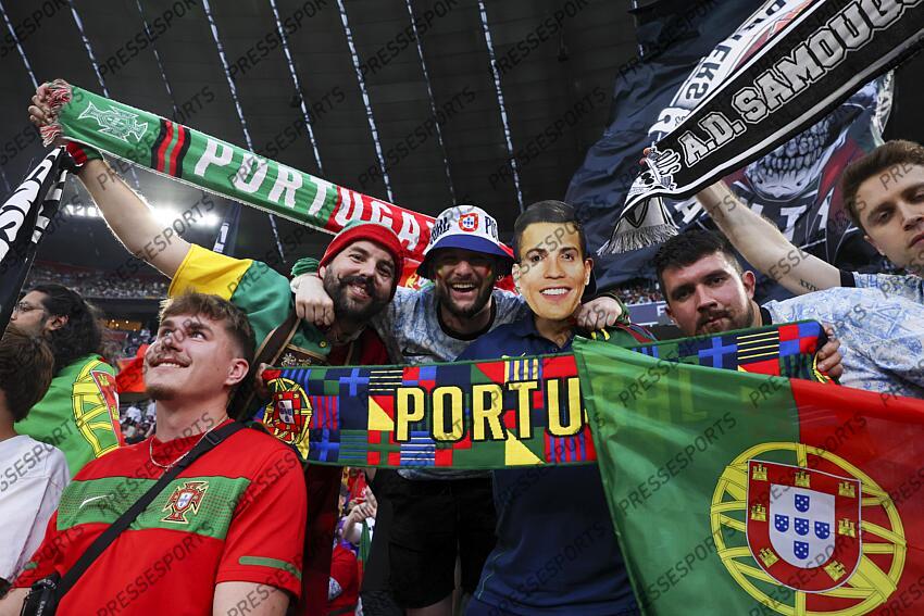 MUNICH, GERMANY - JUNE 4: Fans of Portugal during the UEFA Nations League 2025 semifinal match between Germany and Portugal at Munich Football Arena on June 4, 2025 in Munich, Germany. (Photo by Catherine Steenkeste/Presse Sports) ALLEMAGNE-PORTUGAL (1-2) 