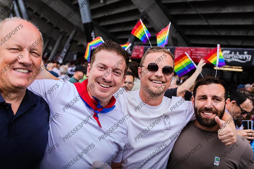 Illustration Supporters grenoblois et drapeaux. Ambiance stade avant match Pro D2 Finale 2025 MONTAUBAN - GRENOBLE Stade Ernest Wallon GRENOBLE-MONTAUBAN (19-24) 