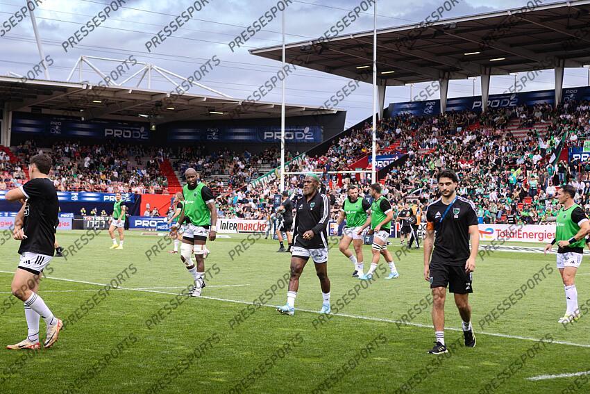 Echauffement VICI (Josua) UANIVI (Tjiuee) et equipe de Montauban Sapiac Avant match Pro D2 Finale 2025 MONTAUBAN - GRENOBLE Stade Ernest Wallon GRENOBLE-MONTAUBAN (19-24) 