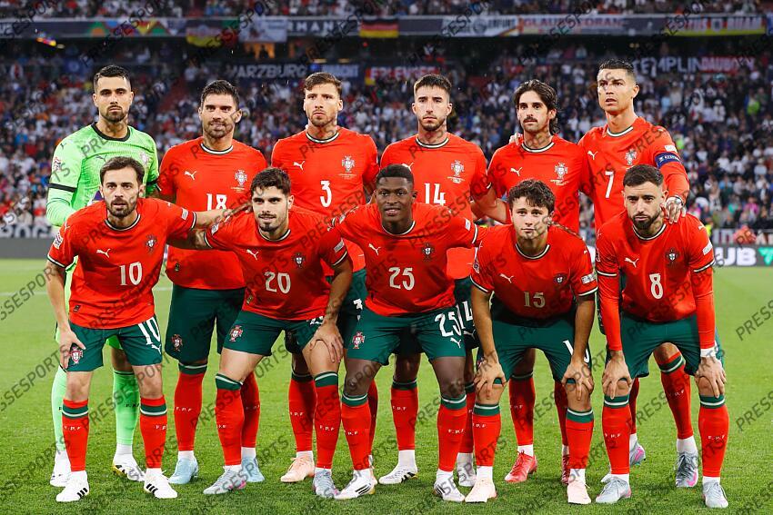 Portugal team group line-up (POR), JUNE 4, 2025 - Football / Soccer : UEFA "Nations League" Semi-finals match between Germany 1-2 Portugal at the Munich Football Arena in Munich, Germany. (Photo by Mutsu Kawamori/AFLO) ALLEMAGNE-PORTUGAL (1-2) 
