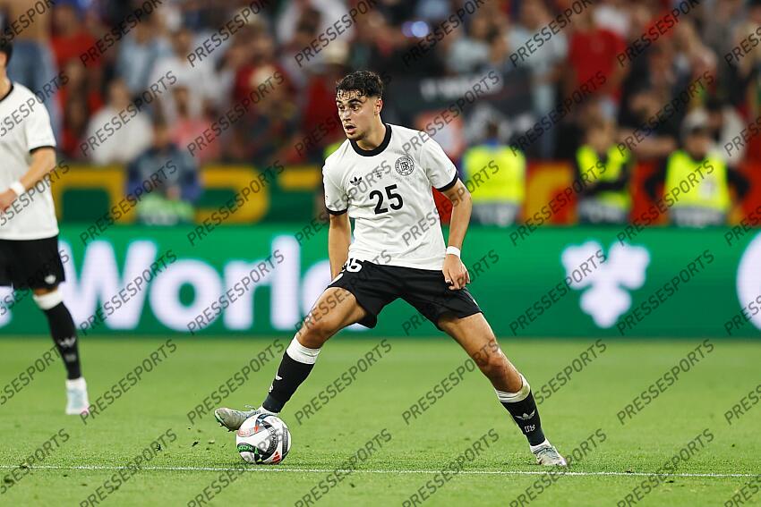 Aleksandar Pavlovic (GER), JUNE 4, 2025 - Football / Soccer : UEFA "Nations League" Semi-finals match between Germany 1-2 Portugal at the Munich Football Arena in Munich, Germany. (Photo by Mutsu Kawamori/AFLO) ALLEMAGNE-PORTUGAL (1-2) 