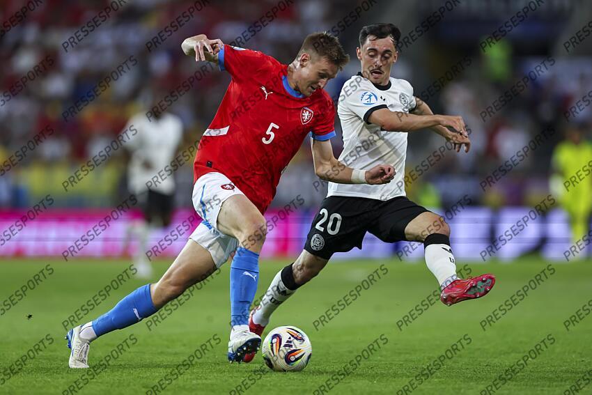 Stepan Chaloupek (Czech Republic U21)Paul Nebel (Germany U21) during the UEFA Under 21 Slovakia 2025 match between Czech Republic U21 2-4 Germany U21 at DAC Arena Stadium on June 15, 2025 in Dunajska Streda, Slovakia. U21 REPUBLIQUE TCHEQUE-U21 ALLEMAGNE (2-4) 
