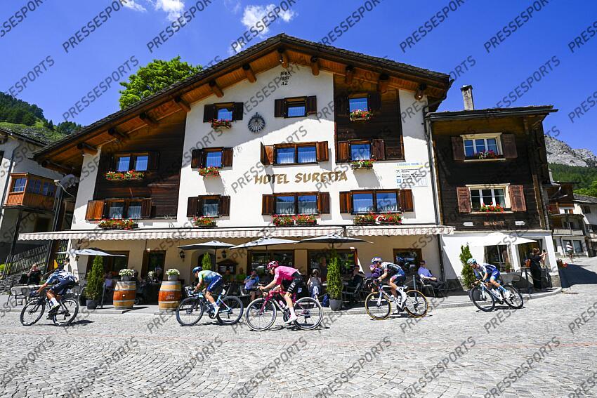SANTA MARIA IN CALANCA, SWITZERLAND - JUNE 19 : Bilbao Pello (ESP) of Bahrain - Victorious, Powless Neilson (USA) of EF Education - Easypost, Romo Javier (ESP) of Movistar Team, Vlasov Aleksandr (RUS) of Red Bull - BORA - Hansgrohe, Fortunato Lorenzo (ITA) of XDS Astana Team in the escape pack during stage 5 of the 88th edition of Tour de Suisse an UCI World Tour 2.UWT cycling road race stage for Men Elite of 183.6 km with start in La Punt and finish in Santa Maria in Calanca on June 19, 2025 in Santa Maria in Calanca, Switzerland, 19/06/2025 ( Motordriver Kenny Verfaillie - Photo by Vincent Kalut / Photonews LA PUNT/SANTA MARIA IN CALANCA 