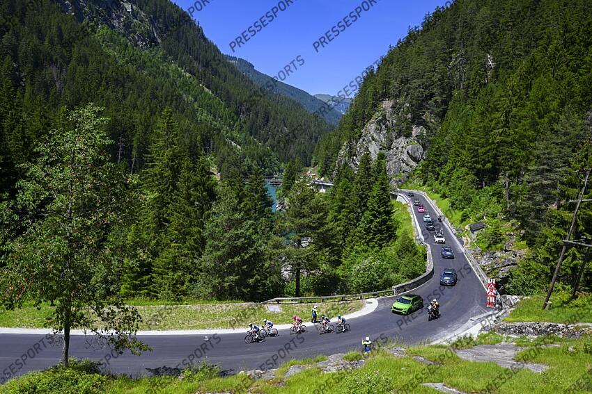 SANTA MARIA IN CALANCA, SWITZERLAND - JUNE 19 : Illustration picture of the escape pack, Bilbao Pello (ESP) of Bahrain - Victorious, Powless Neilson (USA) of EF Education - Easypost, Romo Javier (ESP) of Movistar Team, Vlasov Aleksandr (RUS) of Red Bull - BORA - Hansgrohe, Fortunato Lorenzo (ITA) of XDS Astana Team during stage 5 of the 88th edition of Tour de Suisse an UCI World Tour 2.UWT cycling road race stage for Men Elite of 183.6 km with start in La Punt and finish in Santa Maria in Calanca on June 19, 2025 in Santa Maria in Calanca, Switzerland, 19/06/2025 ( Motordriver Kenny Verfaillie - Photo by Vincent Kalut / Photonews LA PUNT/SANTA MARIA IN CALANCA 